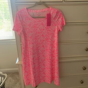 Short sleeve dress